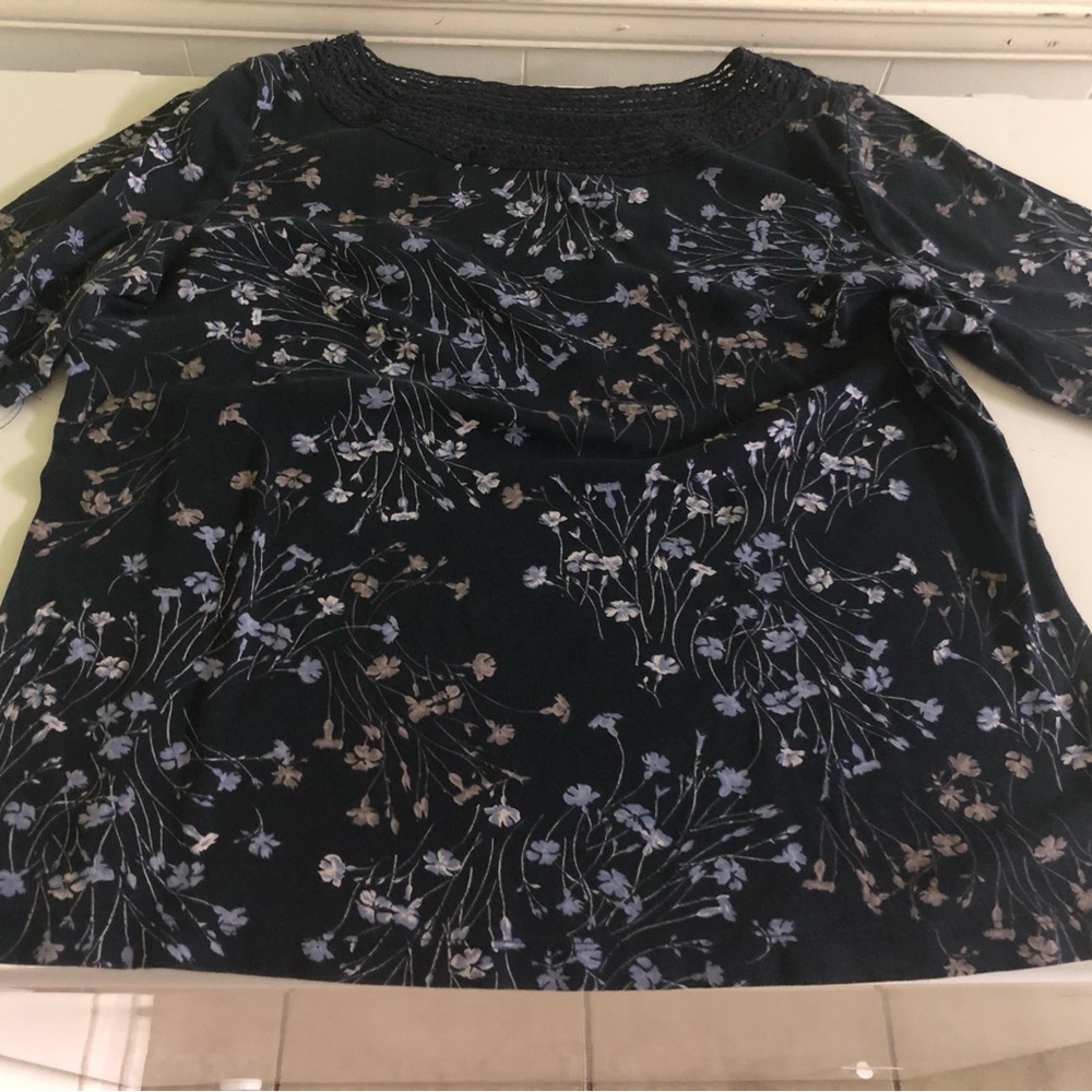 Croft & Barrow Boho Navy Blue Floral Top with Crochet Trim